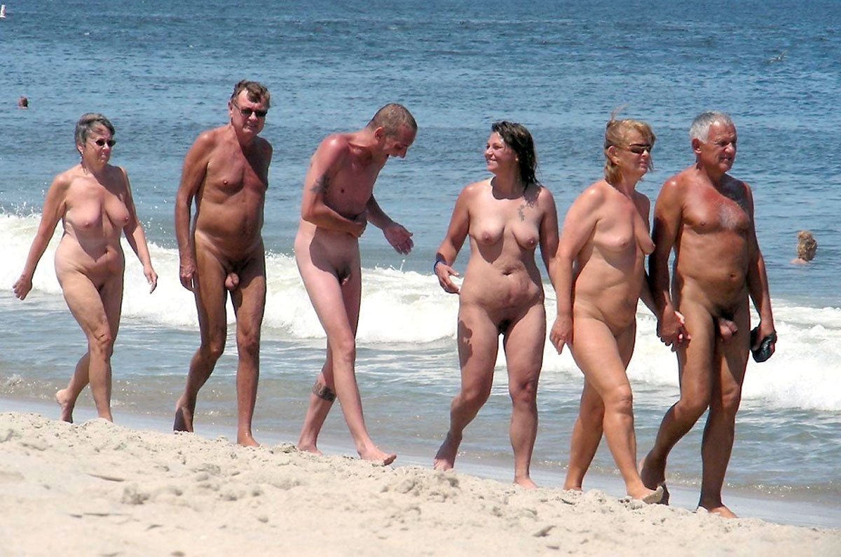 Зрелые Нудисты На Пляже Фото - Нудизм И Натуризм