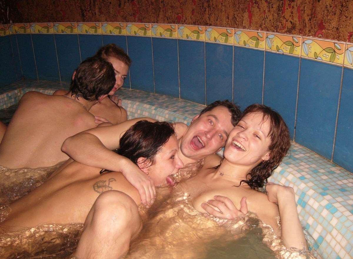 Порно со свингерами в бане 83 фото - секс фото 