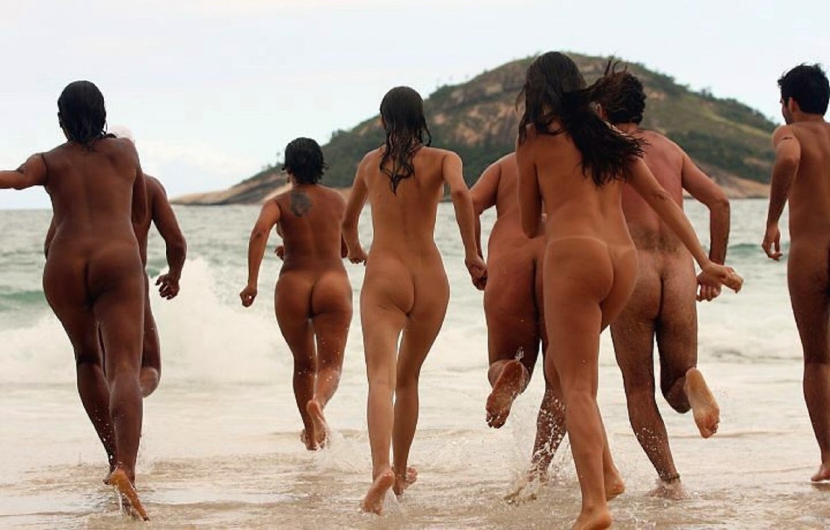 Негритянки Нудисты На Пляже Фото И Видео